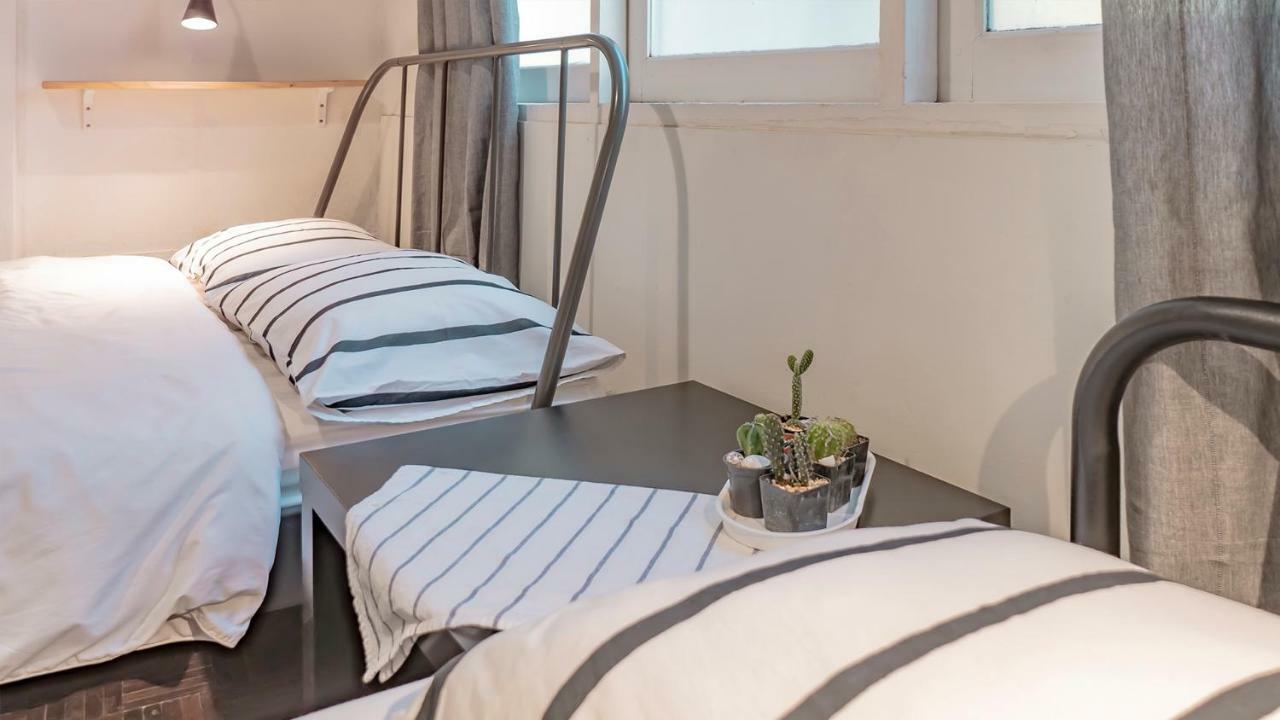 Cooper Hostel Банкок Екстериор снимка