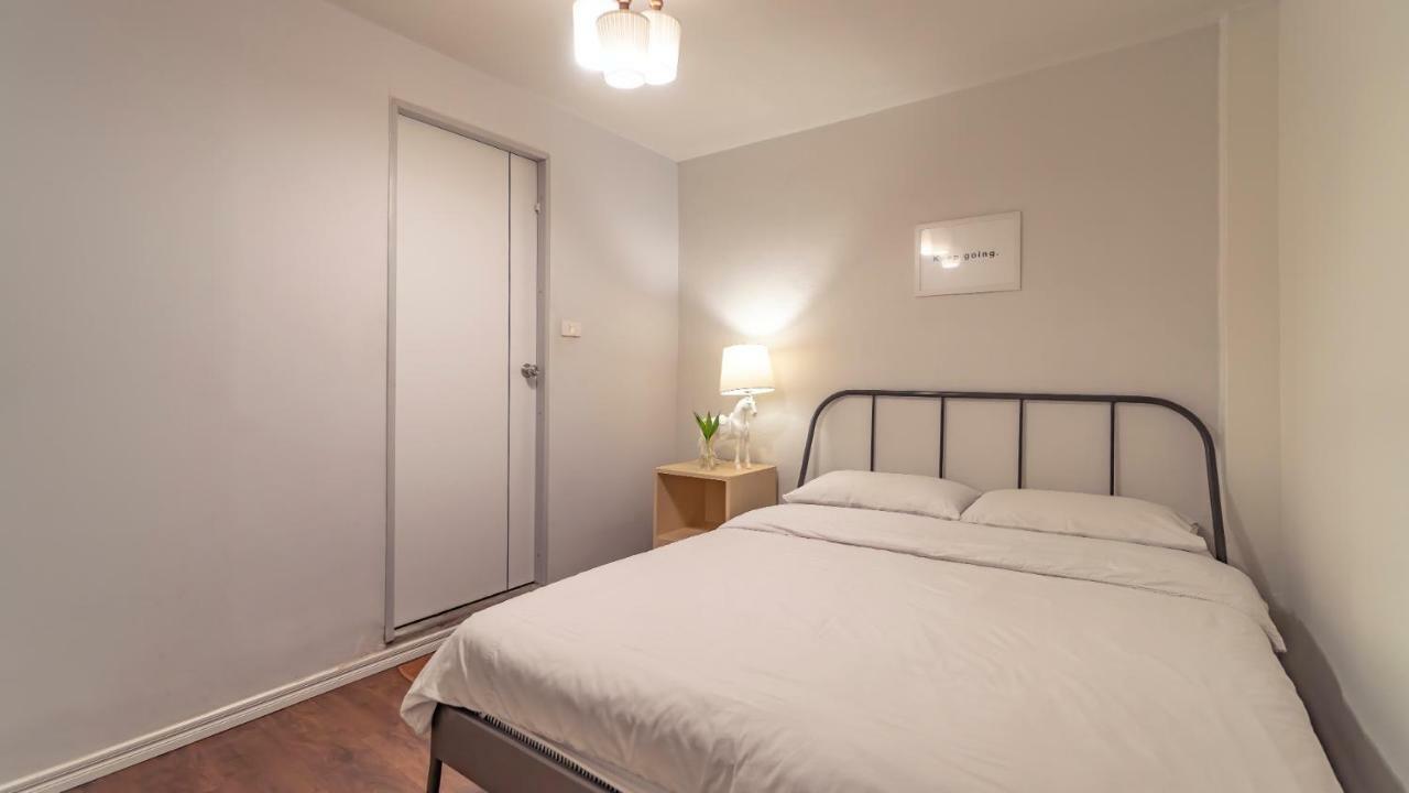 Cooper Hostel Банкок Екстериор снимка