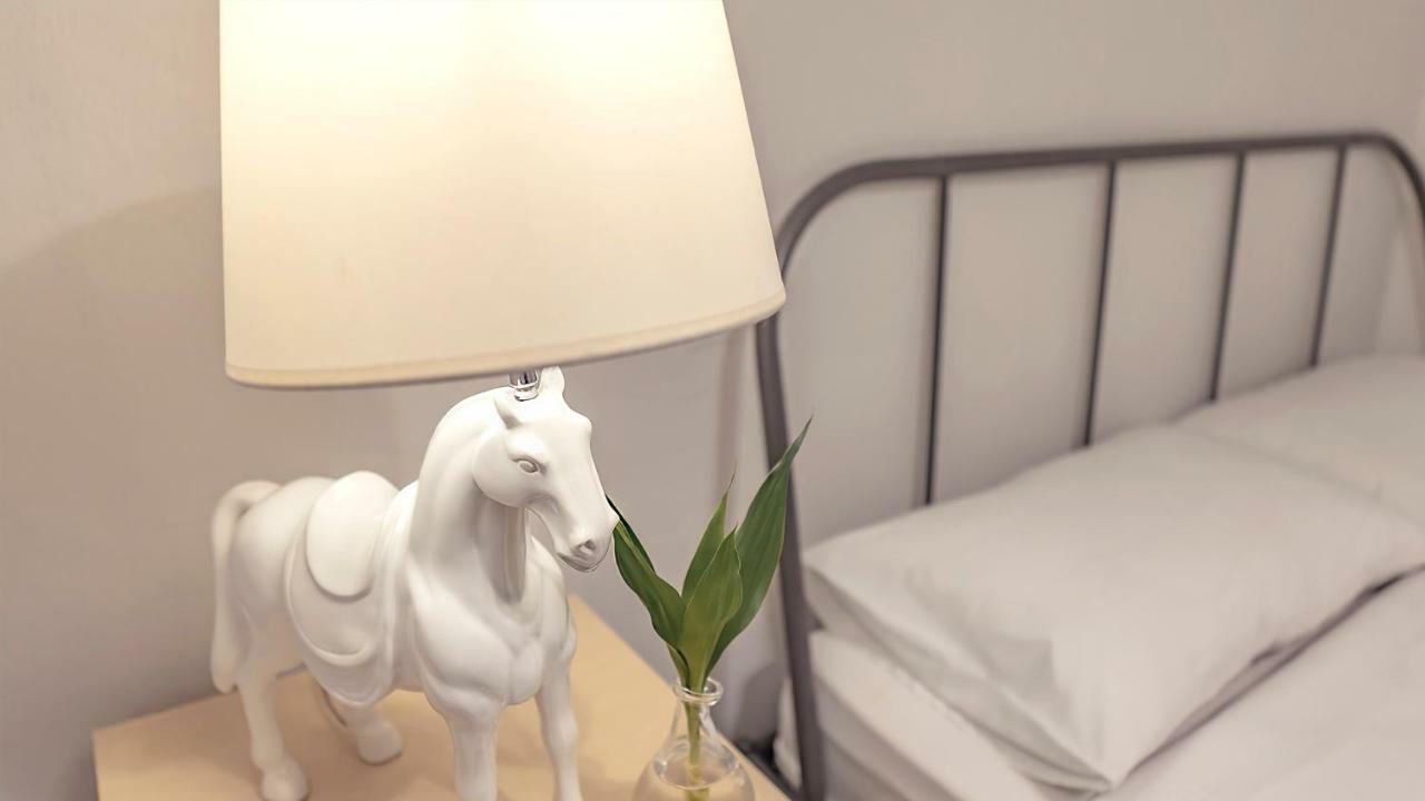 Cooper Hostel Банкок Екстериор снимка