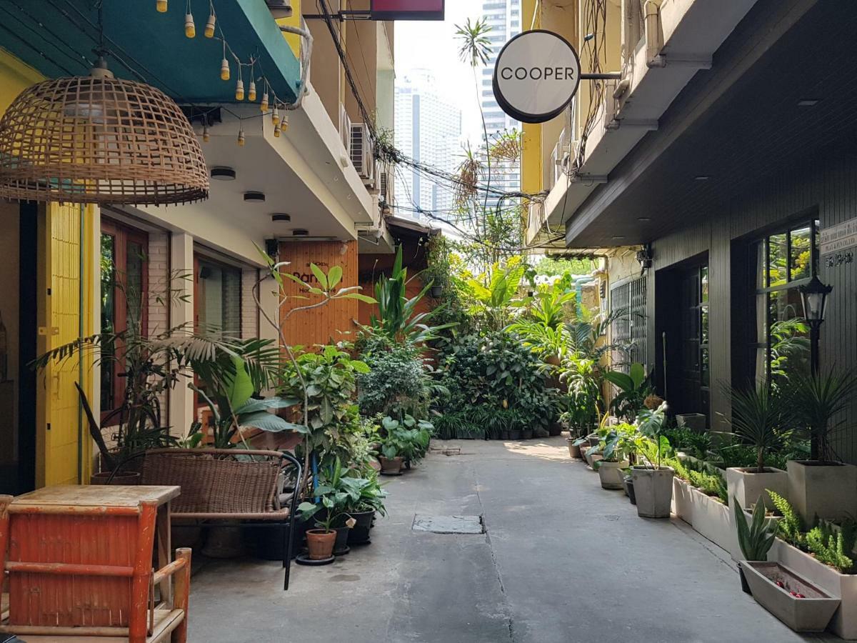Cooper Hostel Банкок Екстериор снимка